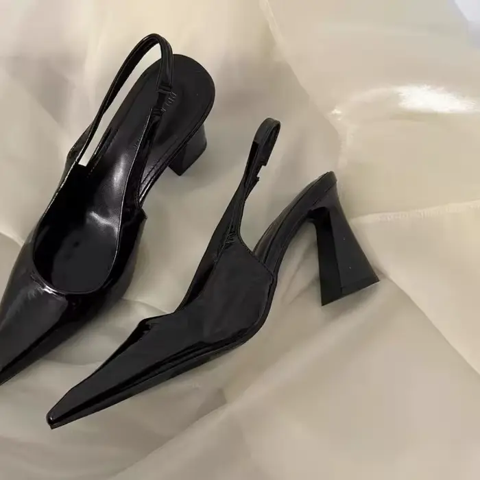 Sandales noires femmes été nouvelle mode
