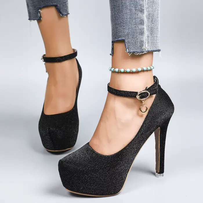 Chaussures à talons hauts pour femmes