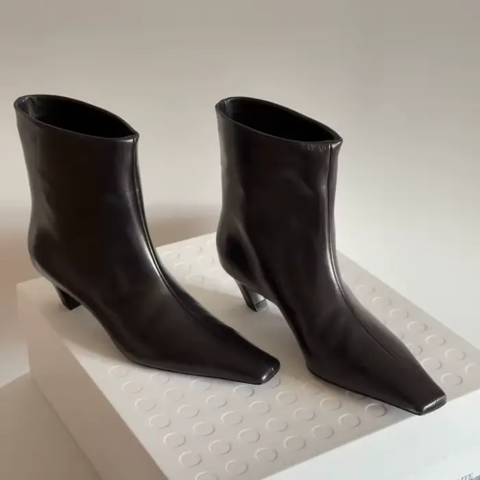 Bottines à talons aiguilles pour femmes