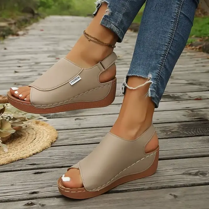 Sandales compensées pour femmes