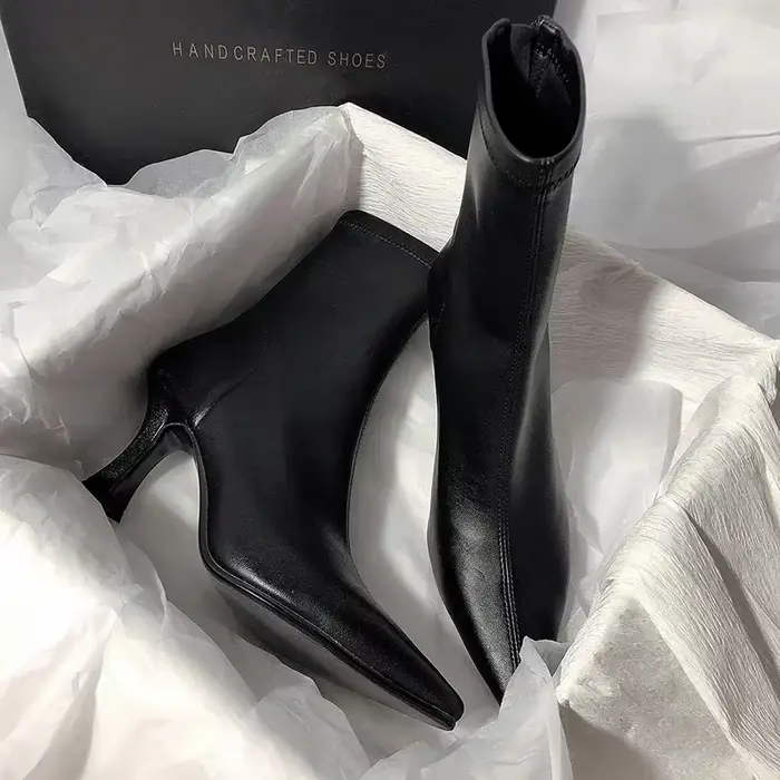 Bottines à bout pointu pour femmes