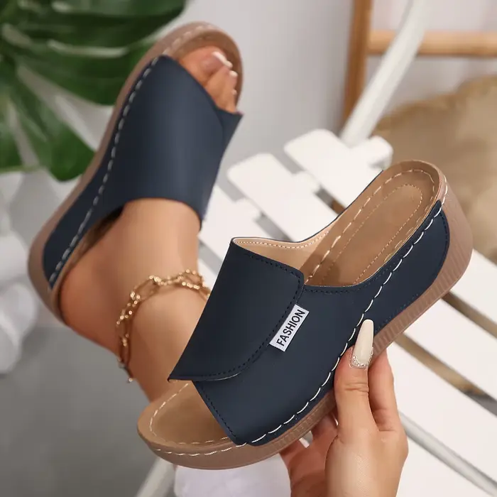 Femmes chaussons compensés été 2025 nouvelle mode pantoufles bout ouvert respirant sandales confortable boucle femme