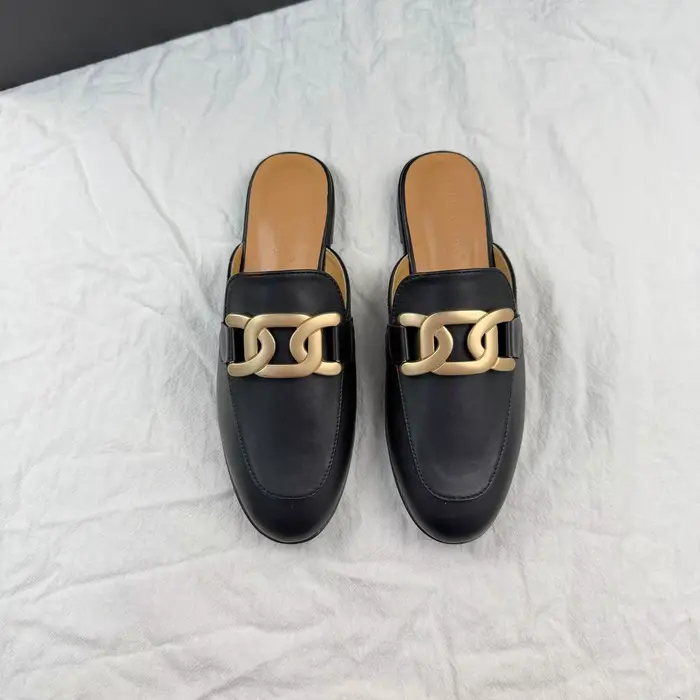 Chaussures plates carrées pour femmes