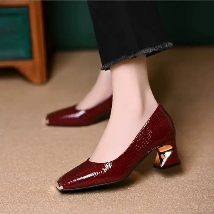Escarpins français élégants à bout carré pour femmes, semelle souple confortable, talon épais élégant, chaussures de travail professionnelles peu profondes, tailles 35 à 43