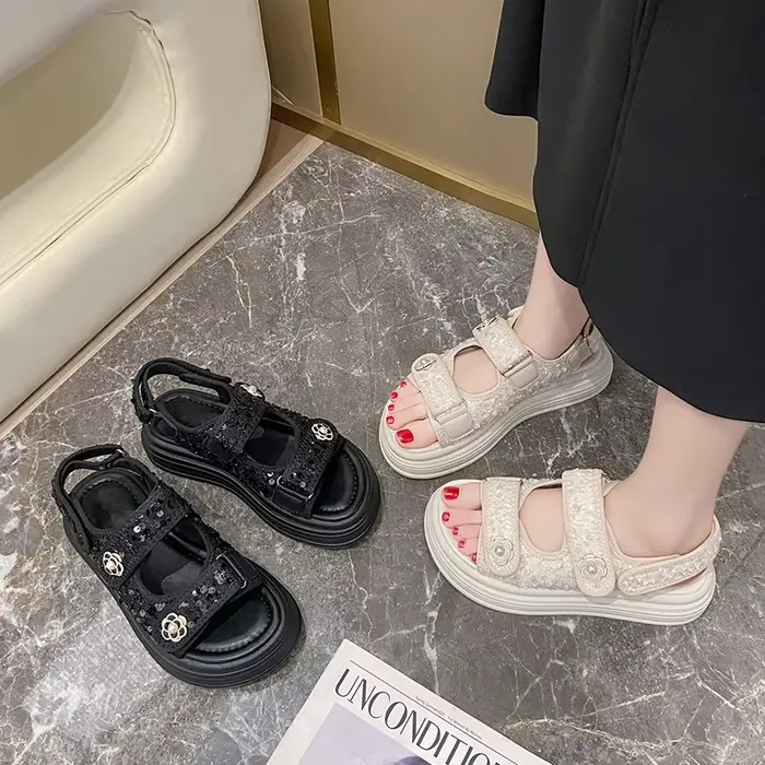 Sandales plates à plateforme pour femmes