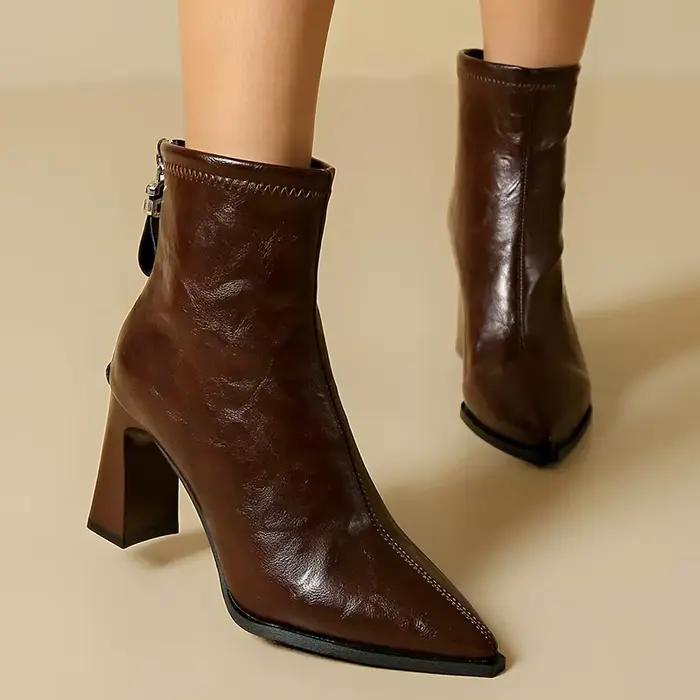 Bottines Chelsea noires en similicuir pour femme, collection automne 2025, à bout pointu, talon épai