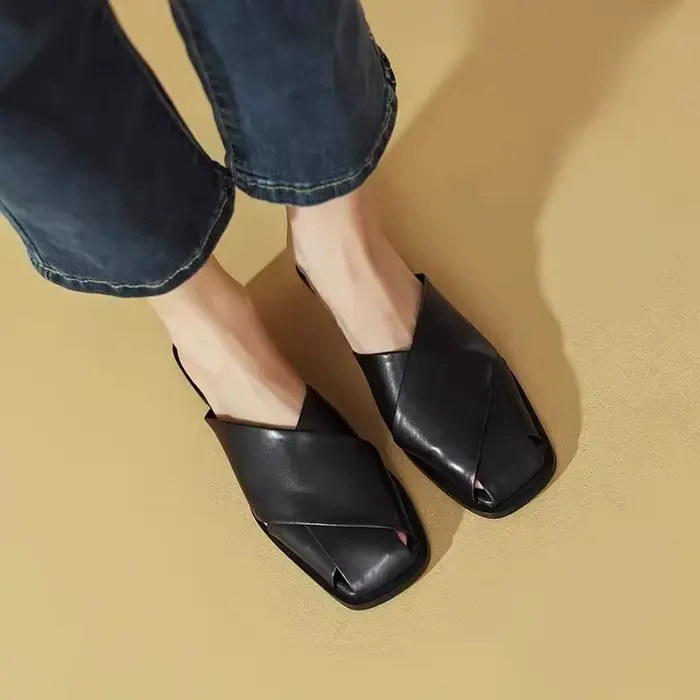 Femmes Mules 2025 été élégant carré bout fermé pantoufles plates