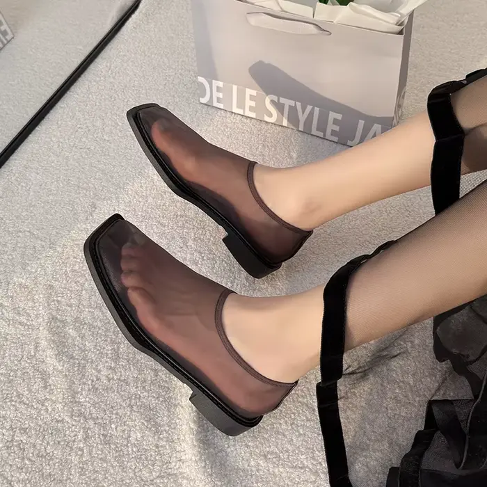 2025 nouveaux appartements d'été en dentelle femmes bout carré mocassins respirants chaussures plates transparentes