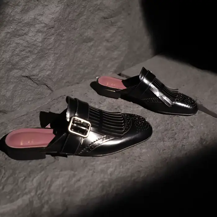 2025 nouvelles Mules d'été femmes sandales chaussures pour femmes bout carré talon bas femmes pantoufles couverture orteil Slingback glands sandales