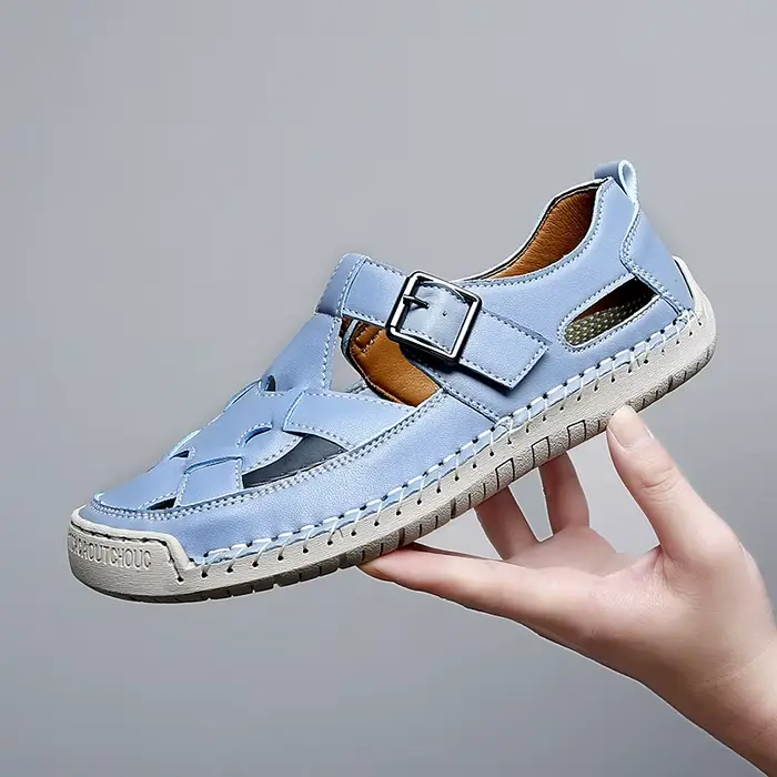 Nouvelles sandales en cuir pour femmes