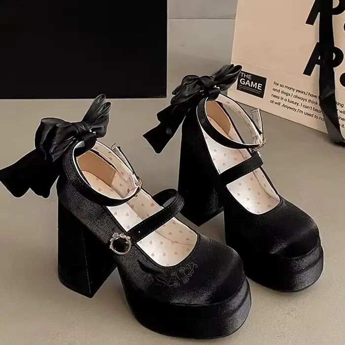 Femmes chaussures à talons hauts Lolita pompes mode printemps automne dames en plein air rétro arc M