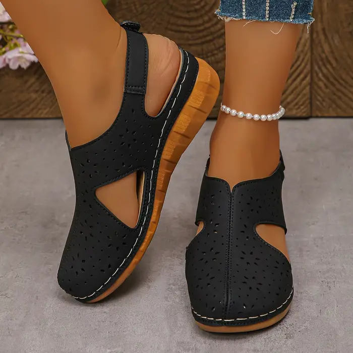 Nouvelles sandales compensées pour femmes 2026, design encastré tendance, chaussures de plage style 