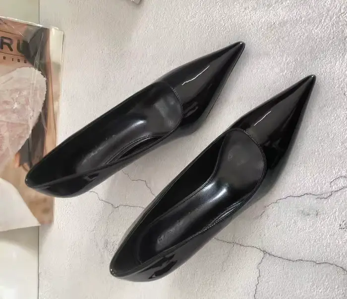 Nouvelles Escarpins Noirs 2025 pour Femme à Talon Fin et Bout Pointu – Élégance Polyvalente, Chaussu