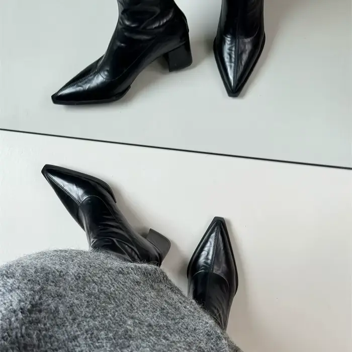 Bottines à talons hauts et bout pointu pour femme