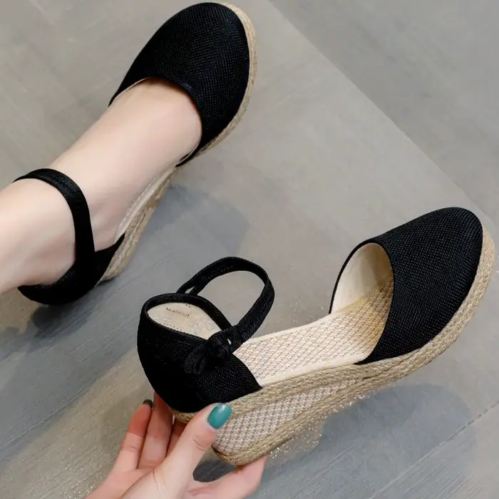 Sandales compensées tressées pour femme