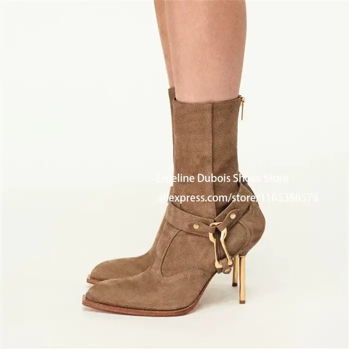 Bottines à talons hauts en cuir imprimé serpent, décorations métalliques dorées, talons aiguilles fi