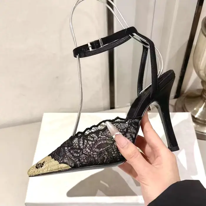 Nouvelles sandales sexy à talon aiguille et bout ouvert