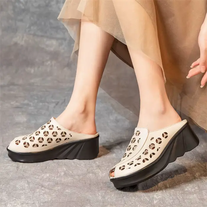 Chaussures découpées en cuir véritable pour femmes