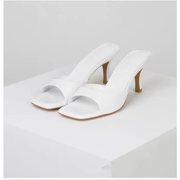 Sandales à talons hauts pour femmes, nouveau style d'été, bout carré, bout ouvert, élégantes, décontractées, confortables, noires