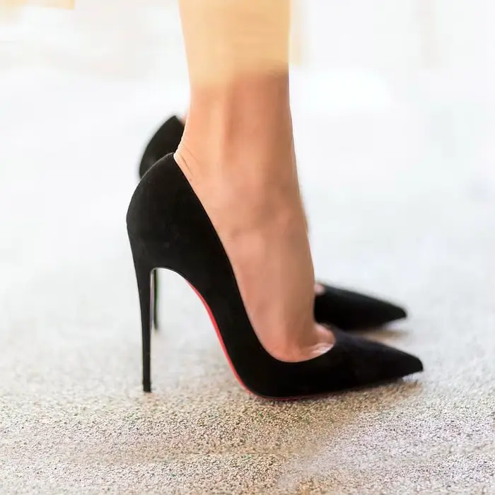Escarpins à talons aiguilles en daim pour femmes