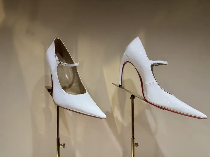 Sandales à talons aiguilles pointus en dentelle avec nœud pour femme