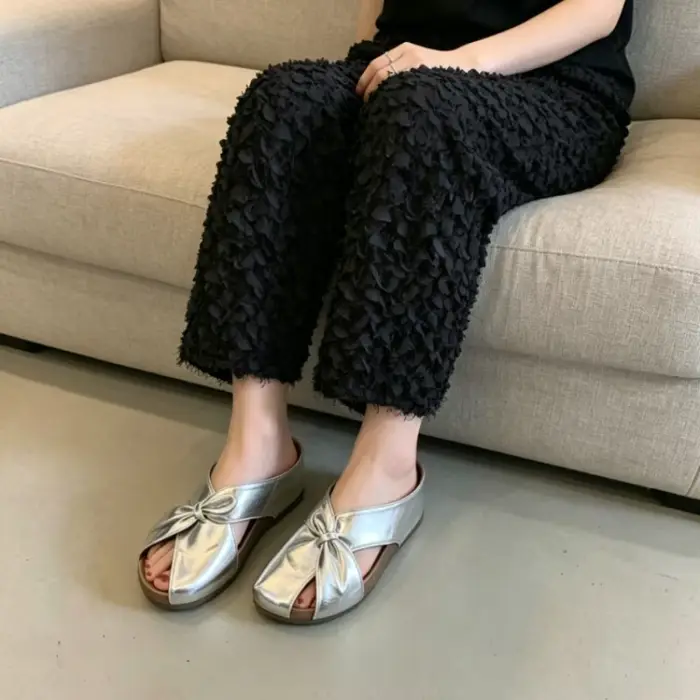Mules en cuir souple argentées pour femmes, à bout rond et semelle souple, faciles à enfiler, adapté
