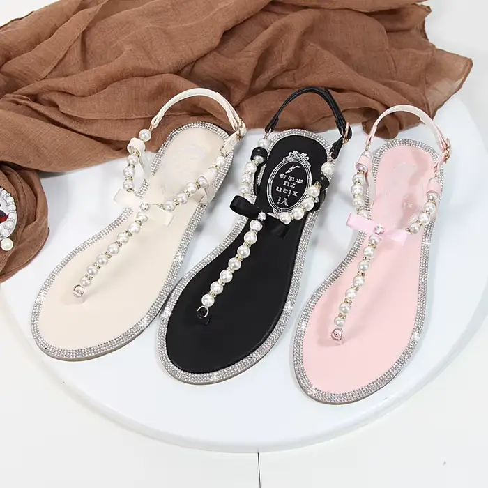 Femmes sandales 2025 nouvelles chaussures d'été