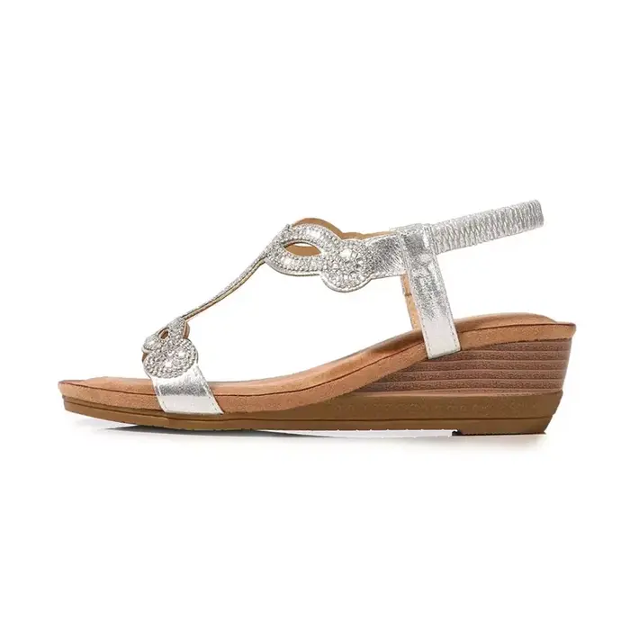 Sandales à l'offre elles compensées pour femmes