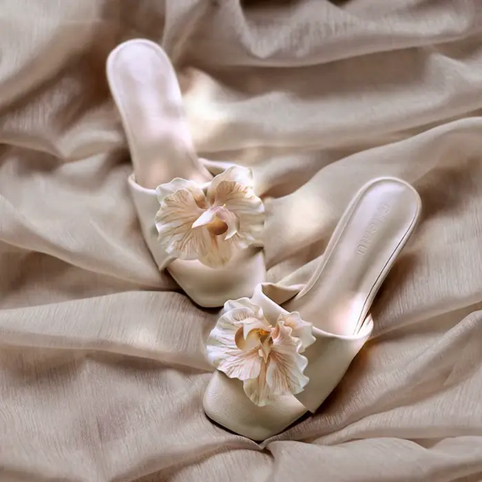 Élégant couleur nue papillon orchidée fleur Stiletto Mule glisser femme marque Design bout carré dou