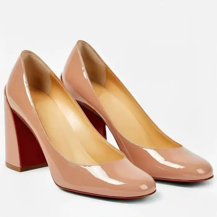 Escarpins en cuir verni pour femmes