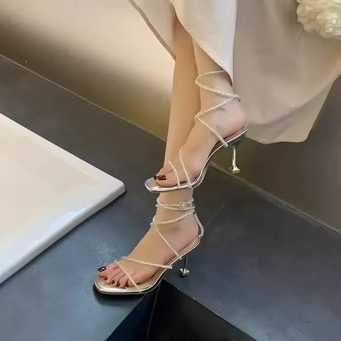 Sandales à talons hauts en strass pour femmes