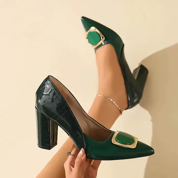 Escarpins à talon bloc français pour femme, à bout pointu, décolletés, avec boucle métallique