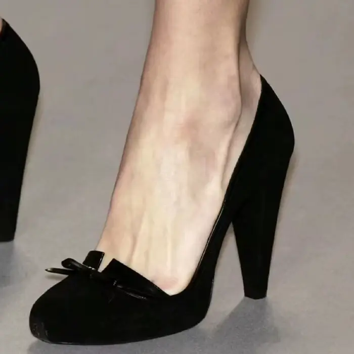 Escarpins noirs Vintage à nœud, talons hauts, bout rond, tige en daim, uniques et élégantes pour fem