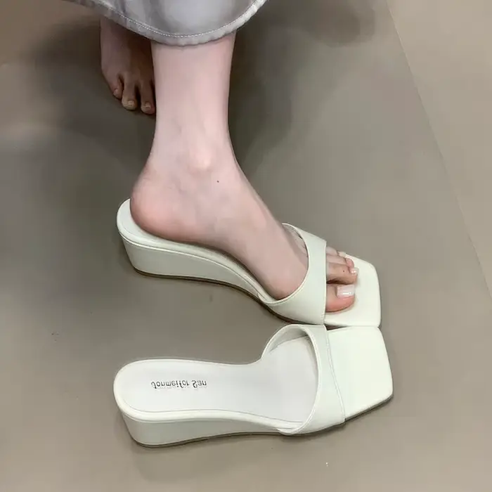 Sandales à talons inclinés avec orteils exposés, nouveau Style d'été 2025 pour femmes, pantoufles do