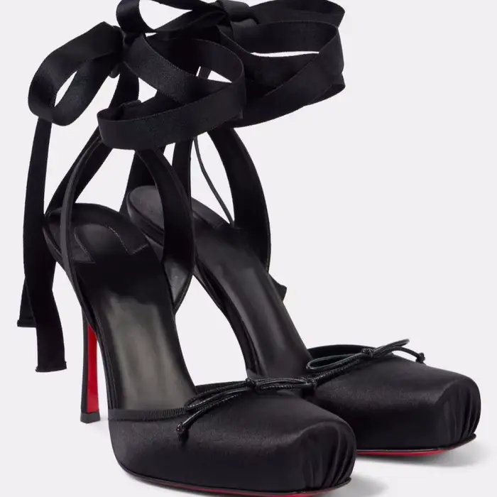 Sandales Design de luxe pour femmes, chaussures d'été à talons hauts carrés en Satin de haute qualit