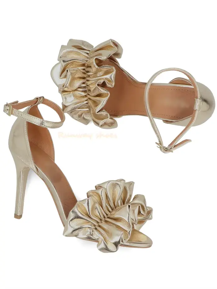 Sandales de luxe noires à talons aiguilles