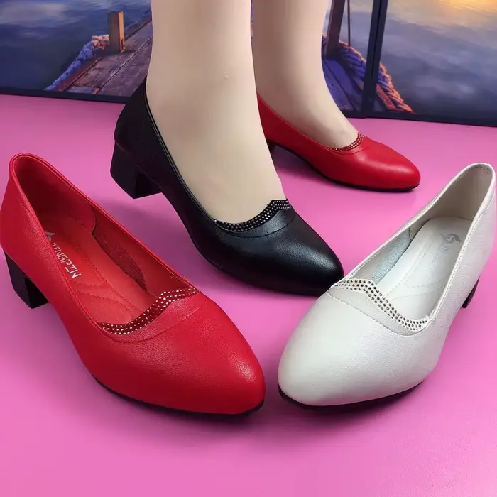 Escarpins femme rouge mocassins formels chaussures pour femmes talons épais bloc talon concepteur de luxe confortable 2025 mode Style élégant