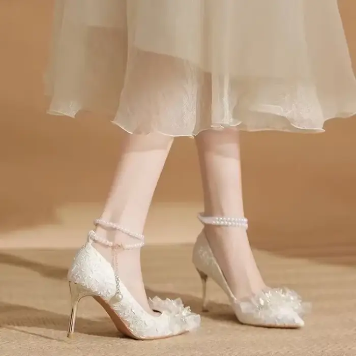 Chaussures Blanches à Talons Aiguilles et Perles pour Femme, Robe de Mariée, 2024