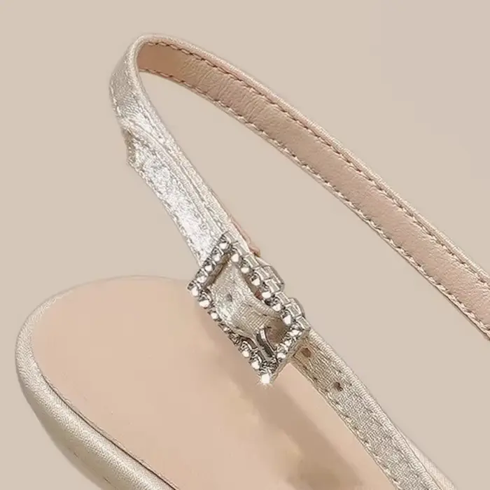 Nouvelles chaussures pour femmes