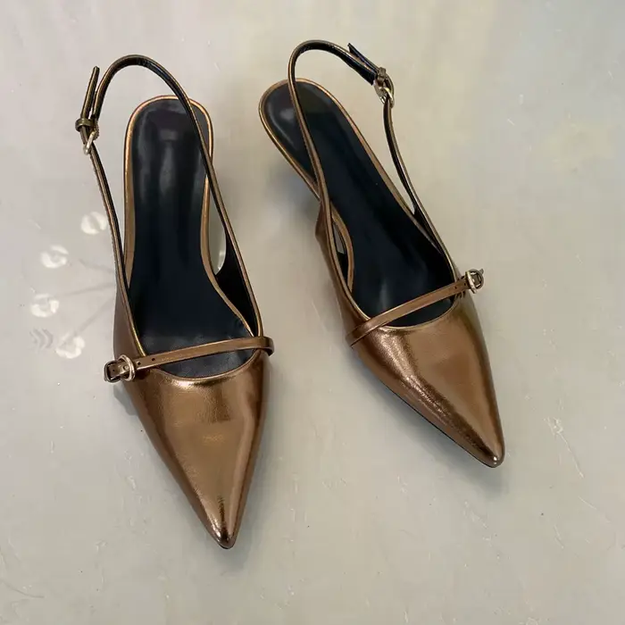 2025 femme Sexy talons hauts femmes sandales mode d'été bout pointu escarpins à talons bas Slingback