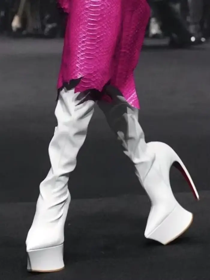 Bottes à plateforme en cuir blanc à bout pointu, Nouveautés Hiver Automne 2026, Chaussures de défilé