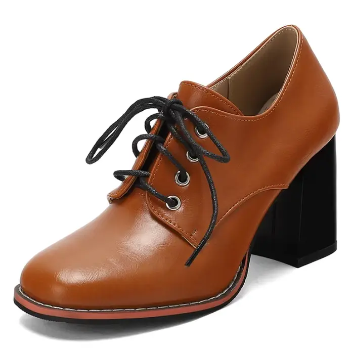 Chaussures à talons hauts rouges pour femmes