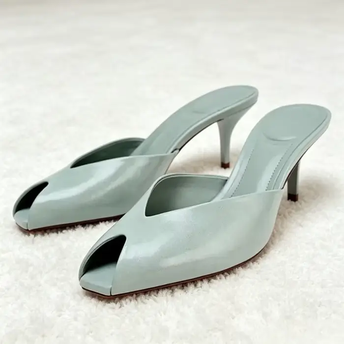 Sexy Peep Toe Design marque pantoufles à talons hauts femmes de haute qualité en cuir verni talon mince sandales coulissantes mode robe de soirée chaussure
