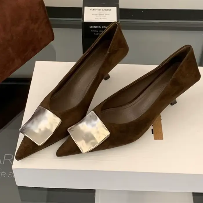 Talons hauts chaussures pour femmes bout pointu mode chaussures Sexy daim luxe concepteur pompes 2025 automne nouvelle robe élégante Zapatos Mujer