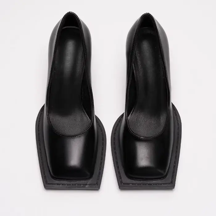 Escarpins rétro noirs à talons épais pour femmes