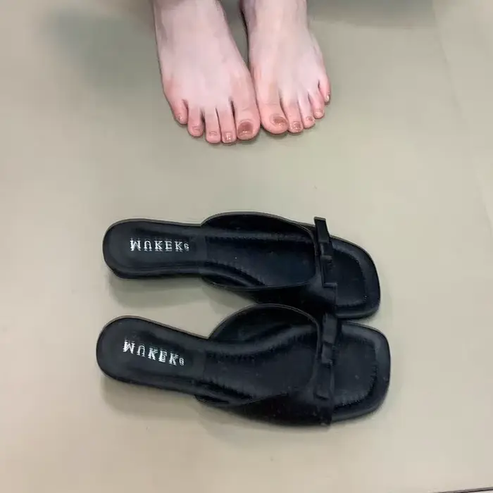 Nouvelles sandales coréennes rouges éclatantes à enfiler avec nœud, style français, nouvelles sandal