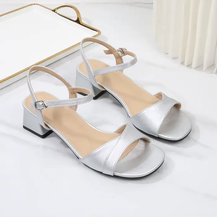 Nouvelles sandales d'été pour femmes, chaussures classiques à talons hauts et bout ouvert, élégantes