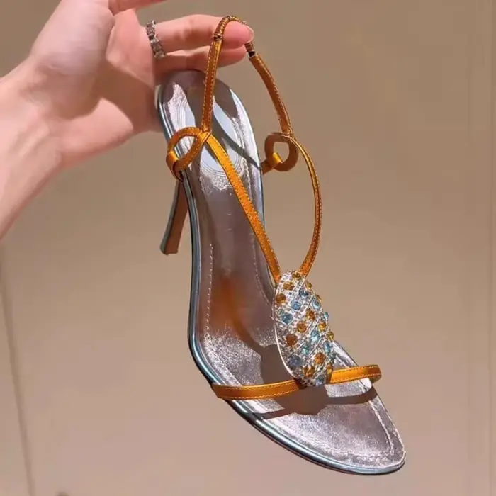 Nouvelles sandales d'été 2026 pour femme, en satin orange, décorées de strass, à talon aiguille, bou