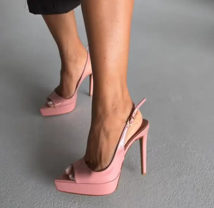 Sandales à plateforme à bout pointu pour femme Or/Rouge/Nude/Noir – Nouvelle collection été 2026 – G