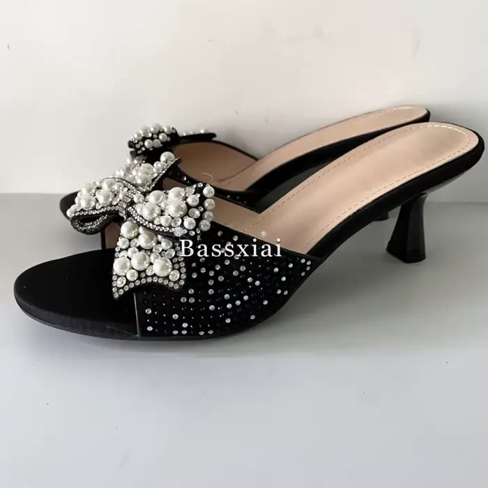 Sandales à fleurs ornées de cristaux pour femmes